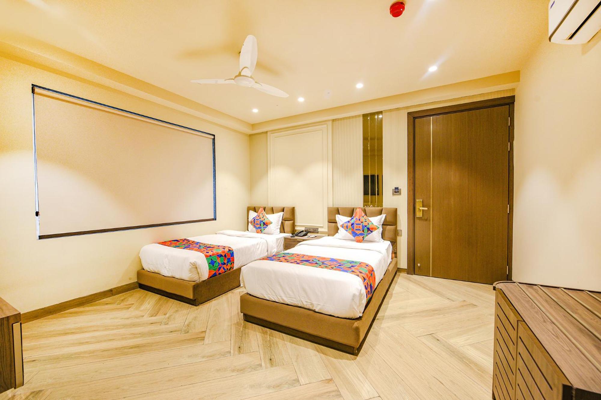 Fabhotel Prime Qotel Janakpuri Дели Экстерьер фото