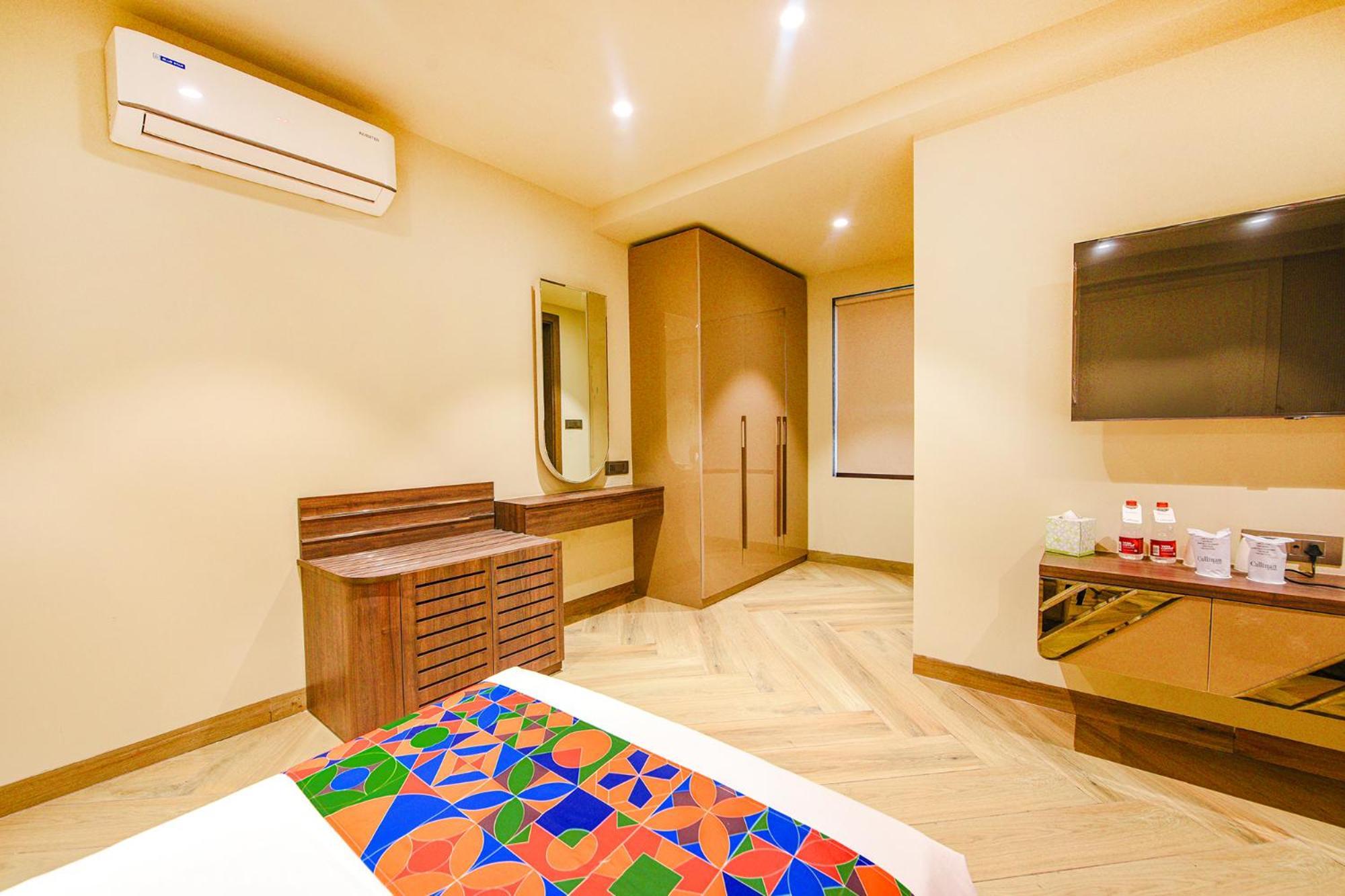 Fabhotel Prime Qotel Janakpuri Дели Экстерьер фото