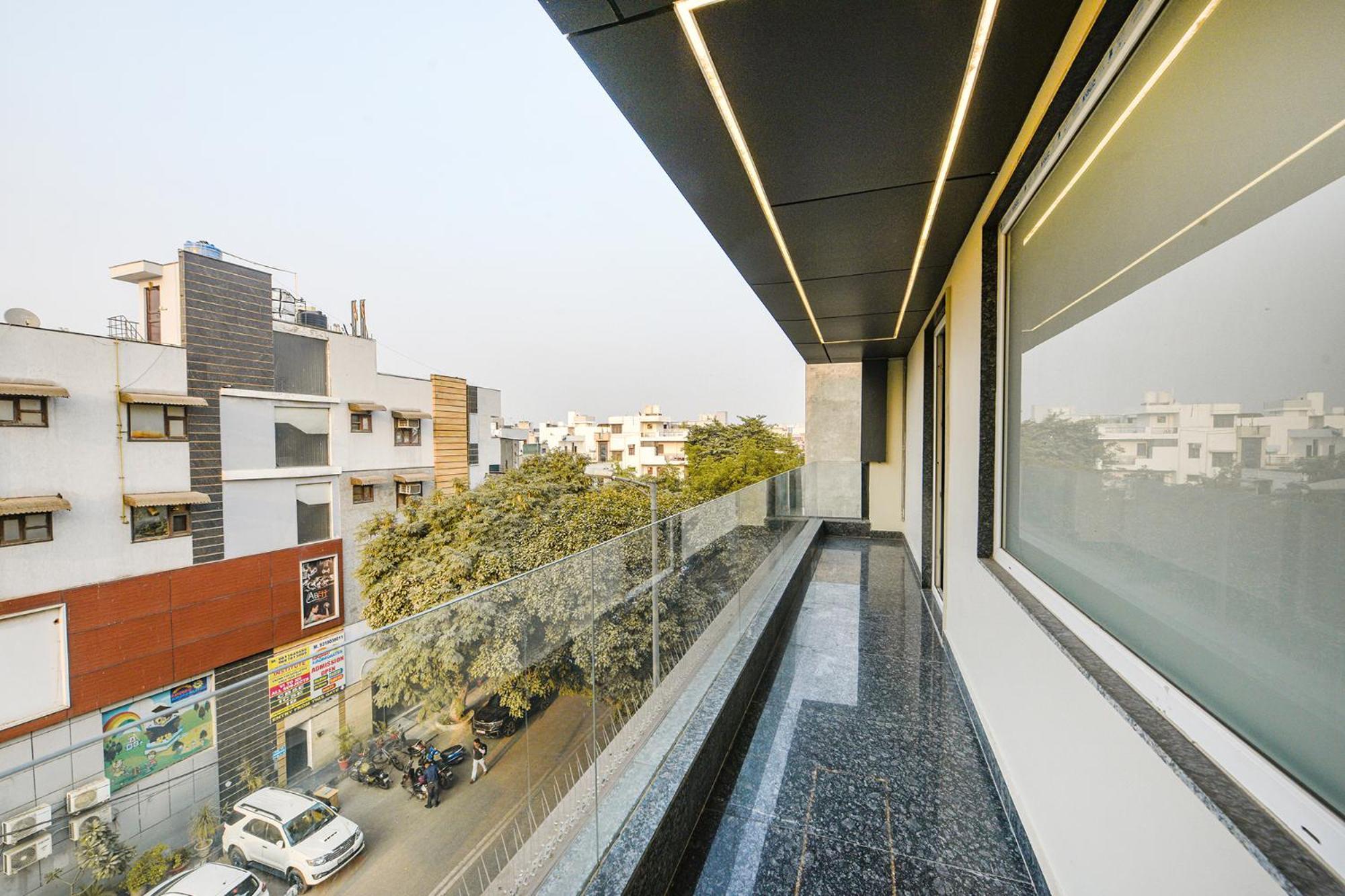 Fabhotel Prime Qotel Janakpuri Дели Экстерьер фото