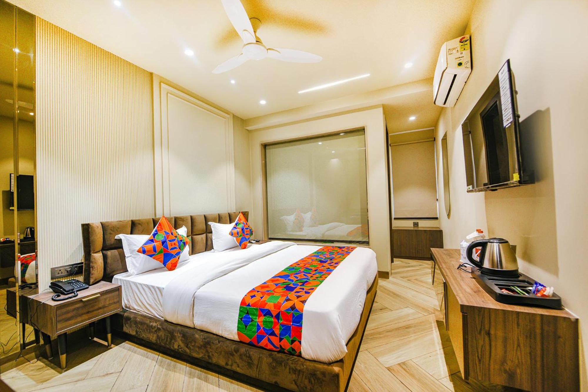 Fabhotel Prime Qotel Janakpuri Дели Экстерьер фото